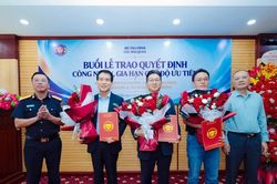 Hải quan công nhận và gia hạn áp dụng chế độ ưu tiên cho 7 doanh nghiệp