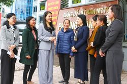 Người 'giữ lửa' phong trào phụ nữ vùng đặc thù ở Hà Tĩnh