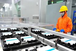 Trung Quốc đặt mục tiêu đưa pin thể rắn vào ứng dụng quy mô lớn từ năm 2030