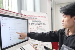 Xây dựng nền hành chính chủ động, thuận tiện và phục vụ thực chất