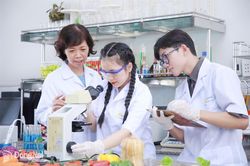 Giải ph&aacute;p n&acirc;ng tầm nghi&ecirc;n cứu ứng dụng khoa học, c&ocirc;ng nghệ