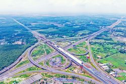 Phát triển hành lang kinh tế phía Nam