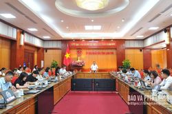Xem xét dự thảo Kế hoạch tổ chức Lễ hội Hoa Đào xứ Lạng và các hoạt động mừng Đảng, mừng Xuân Đinh Mùi 2027