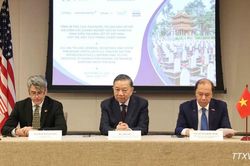 Tổng Bí thư, Chủ tịch nước Tô Lâm nghe báo cáo về Dự án "Sáng kiếm Tìm kiếm người Việt Nam mất tích trong chiến tranh"