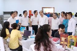 Hỗ trợ sinh kế cho người dân có đất thu hồi