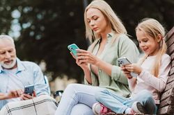 Các tính năng mới bảo vệ học sinh trên iPhone, iPad