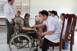 Ưu tiên chăm lo người khuyết tật có hoàn cảnh khó khăn