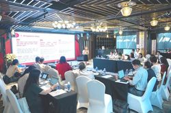 Thuốc lá điện tử: Khi thị trường chuyển vào không gian số