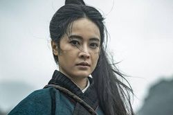 Hộ linh tráng sĩ được chọn gửi Oscar giữa lúc phòng vé đã hạ nhiệt