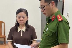 Bắt giam trưởng phòng thuế về tội nhận hối lộ