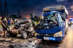 Xe tập lái liên tiếp gặp tai nạn, trách nhiệm thuộc về ai?