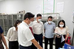 Phường Hồng Hà tăng cường kiểm tra an toàn thực phẩm tại trường học