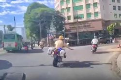 CSGT kịp thời mở đường đưa người tai nạn lao động gãy tay, chân đi cấp cứu