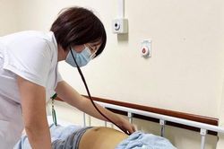 90% trẻ sơ sinh nhiễm viêm gan B từ mẹ có thể thành bệnh nhân mạn tính