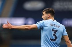 Man City đã biến tiền ông chủ thành tiền tài trợ thế nào?