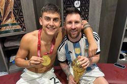 Hai cầu thủ Argentina bị ngăn cản dự trận chia tay Messi