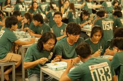 Vì sao 'Trại buôn người' gây tranh cãi vẫn thu 150 tỷ