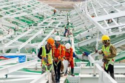 Gần 7.700 người 'chạy đua' với mưa gió trên công trường sân bay Phú Quốc