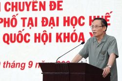 Cử tri Đại học Huế kiến nghị tháo gỡ những vướng mắc về giáo dục đại học