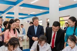 Thư viện đa chức năng giúp học sinh lựa chọn tương lai
