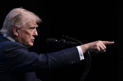 Tổng thống Trump ký lệnh đổi cách gọi trí tuệ nhân tạo (AI) thành siêu trí tuệ (SI), tiết lộ kế hoạch giám sát