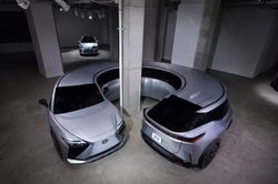 Lexus biến hai mẫu SUV điện hóa trở thành tác phẩm nghệ thuật độc bản