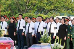 Phó Thủ tướng Phạm Thị Thanh Trà dự lễ truy điệu, an táng 71 hài cốt liệt sĩ tại Lào Cai