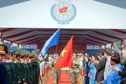 Hành trang đặc biệt của người lính mũ nồi xanh