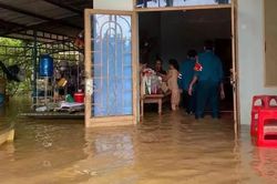 Mưa lớn kéo dài, nhiều khu vực ở TP. Đồng Nai ngập sâu