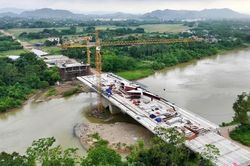 Thái Nguyên 'chốt' thời gian hoàn thành 2 cây cầu huyết mạch