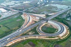 Thông xe nút giao Trì Bình: Mở lối kết nối mới cho Khu Kinh tế Dung Quất