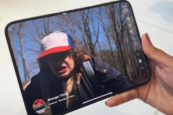 iPhone Duo sẽ sớm hết thời kỳ 'trăng mật'?