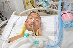 Thanh niên mồ côi cha mẹ bị suy thận đang nguy kịch vì tai nạn cần giúp đỡ