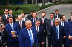 Tổng thống Trump ký sắc lệnh đổi tên trí tuệ nhân tạo