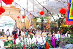 Trang trọng lễ kỷ niệm 726 ngày mất của Hưng Đạo Đại Vương Trần Quốc Tuấn tại Nghệ An
