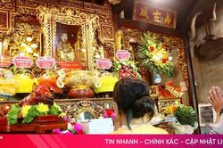 Trang nghiêm lễ giỗ Đức Thánh Trần ở đền Chợ Củi