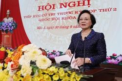 Phó Thủ tướng Phạm Thị Thanh Trà tiếp xúc cử tri tại tỉnh Lào Cai