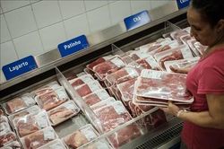 Trung Quốc áp thuế bổ sung 55% đối với thịt bò Brazil