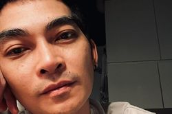 Đạo diễn phim có Hồng Đào đi xin việc làm công ty