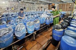 Vi phạm an toàn thực phẩm: Đâu là ranh giới giữa hành chính và hình sự?