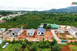 Rời vùng sạt lở, dựng cuộc sống mới