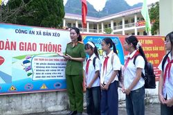 Trường Tiểu học và THCS Bản Xèo tổ chức tuyên truyền an toàn giao thông cho học sinh và phụ huynh
