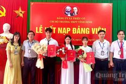Để tạo nguồn cho Đảng