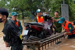 Mưa lớn cùng triều cường gây ngập nhiều khu vực tại Đồng Nai
