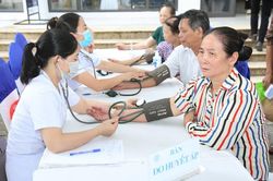 Hơn 50% người dân cả nước đã được khám sức khỏe định kỳ miễn phí