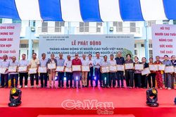 Hơn 300 người cao tuổi được khám sàng lọc sức khoẻ