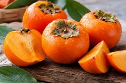 Ăn quả hồng đúng cách để tránh đầy bụng, táo bón và nguy cơ tắc ruột