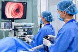 5 dấu hiệu cảnh báo ung thư đại trực tràng không nên bỏ qua