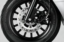Xe ga 125cc giá 38 triệu đồng đẹp hoài cổ, sở hữu phanh ABS 2 kênh, TCS