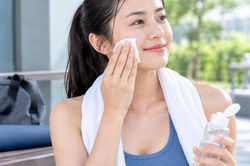5 điều cần làm để bảo vệ da trước và sau khi tập luyện
